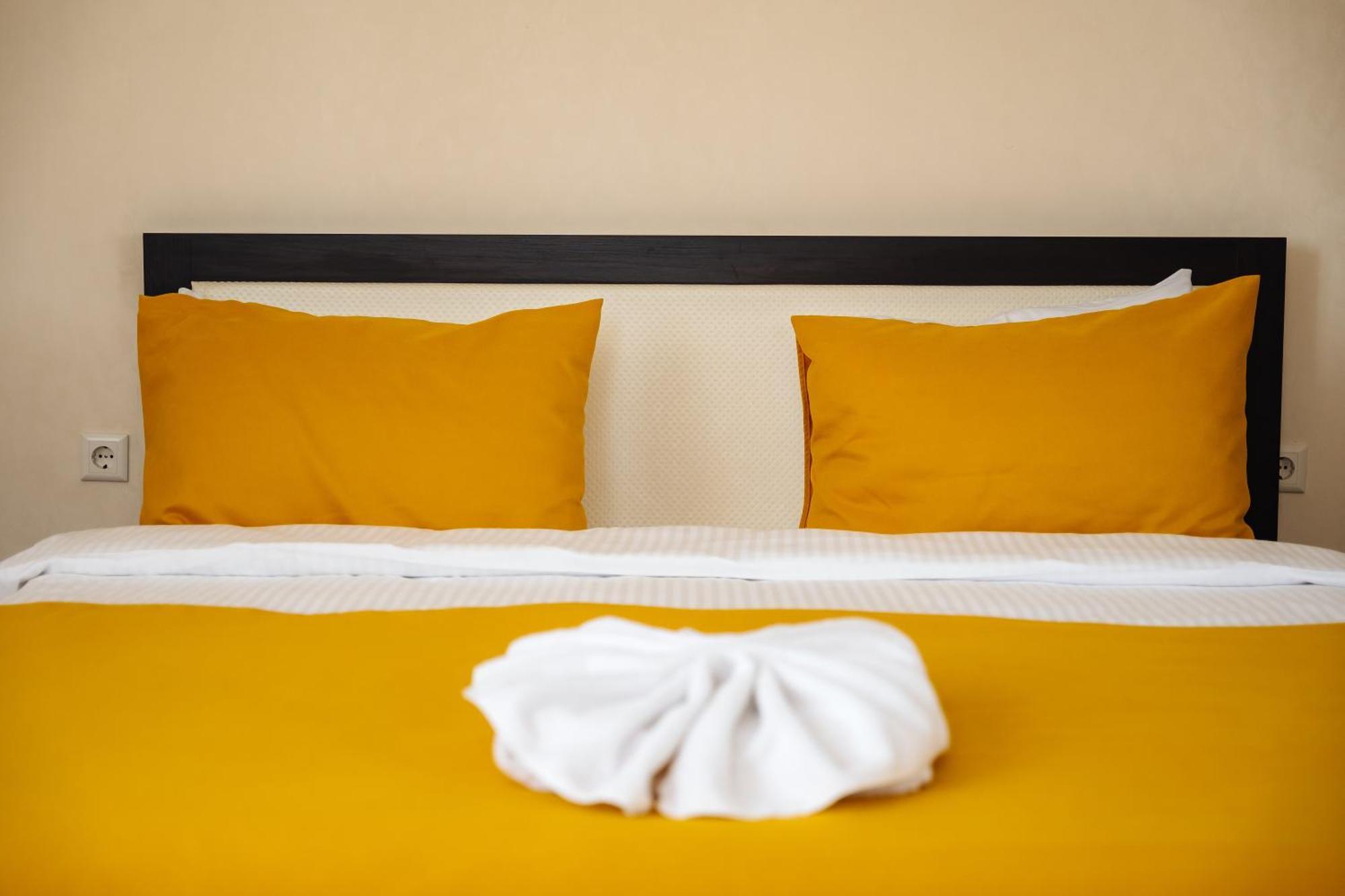 Comfort Hotel تشيسيناو المظهر الخارجي الصورة